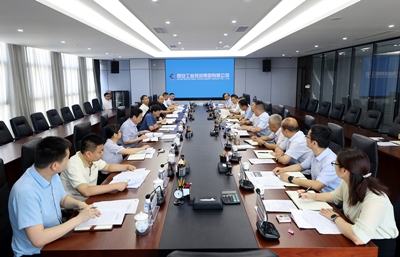 市人大财经委、常委会预算工委到Z6尊龙凯时集团发展工作调研